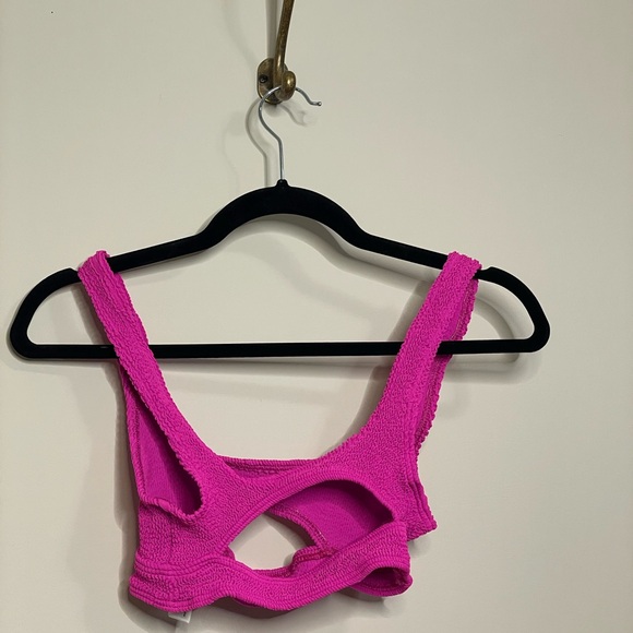 Bound by Bond-eye Sasha Crop - Picture 5 of 5